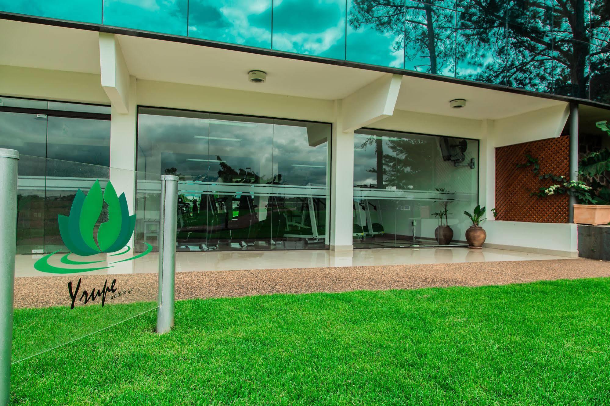 Hotel Casino Acaray Ciudad del Este Exterior photo